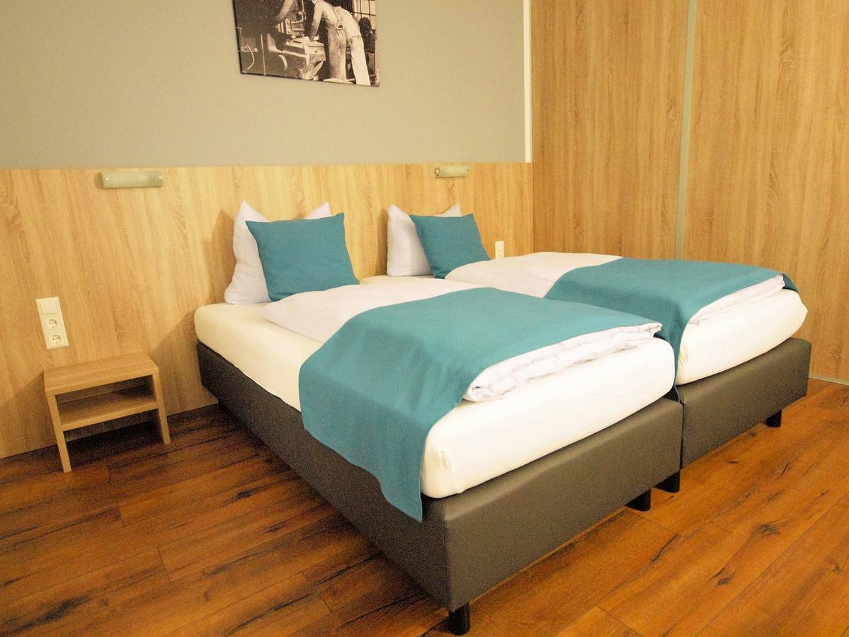 Büttelborn Hotel Traumfabrik מראה חיצוני תמונה
