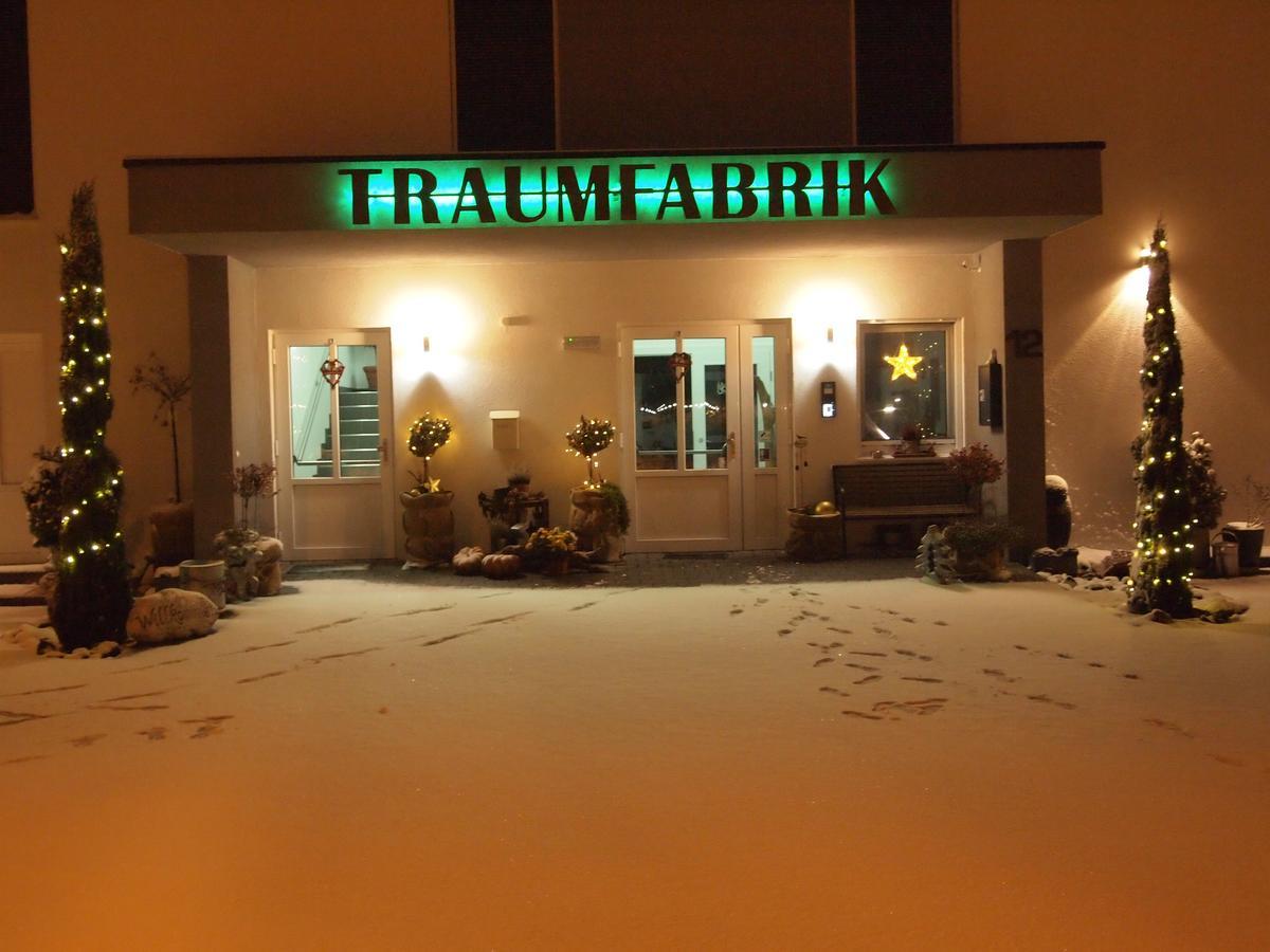 Büttelborn Hotel Traumfabrik מראה חיצוני תמונה